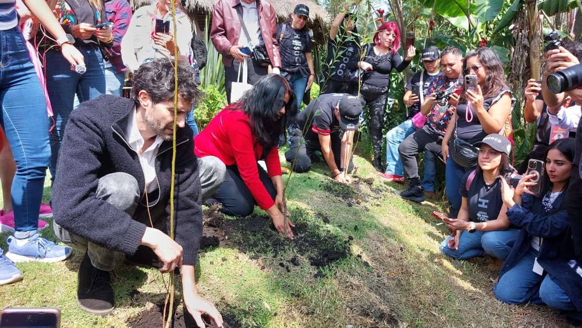BENNY IBARRA XOCHIMILCO RECORRIDO FOTO1