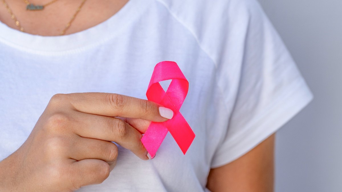 presentan-el-modelo-de-atencion-universal-de-cancer-de-mama-094152