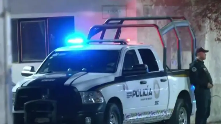 hallan-muertas-dos-personas-autos-barrio-de-zapotla