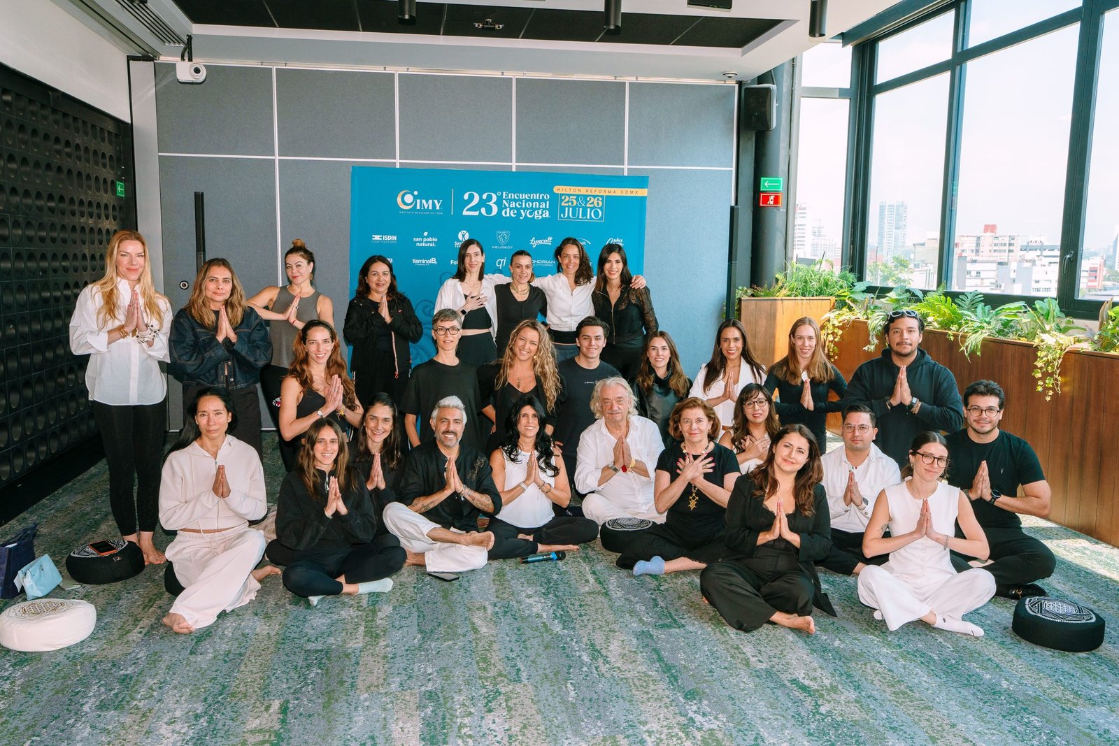Encuentro Nacional de Yoga 1.jpg