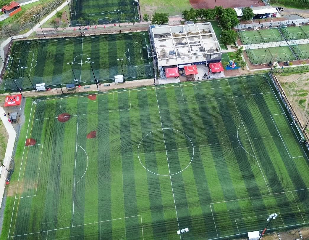 SPORTS ARENA FOTO2
