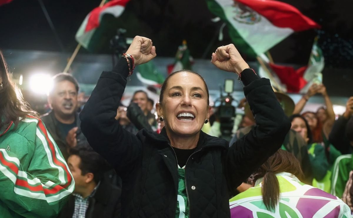 presidenta-claudia-sheinbaum-durante-el-mexico-vs-ecuador