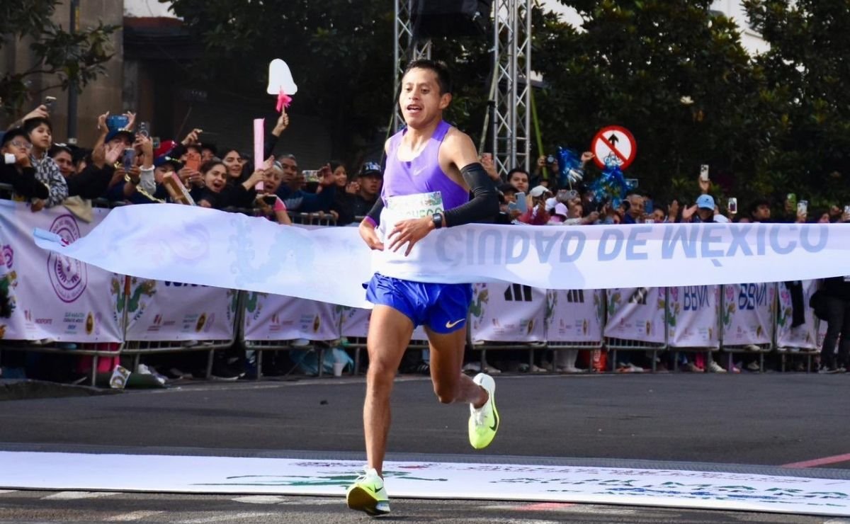 christian-pacheco-ganador-del-xliii-maraton-cdmx
