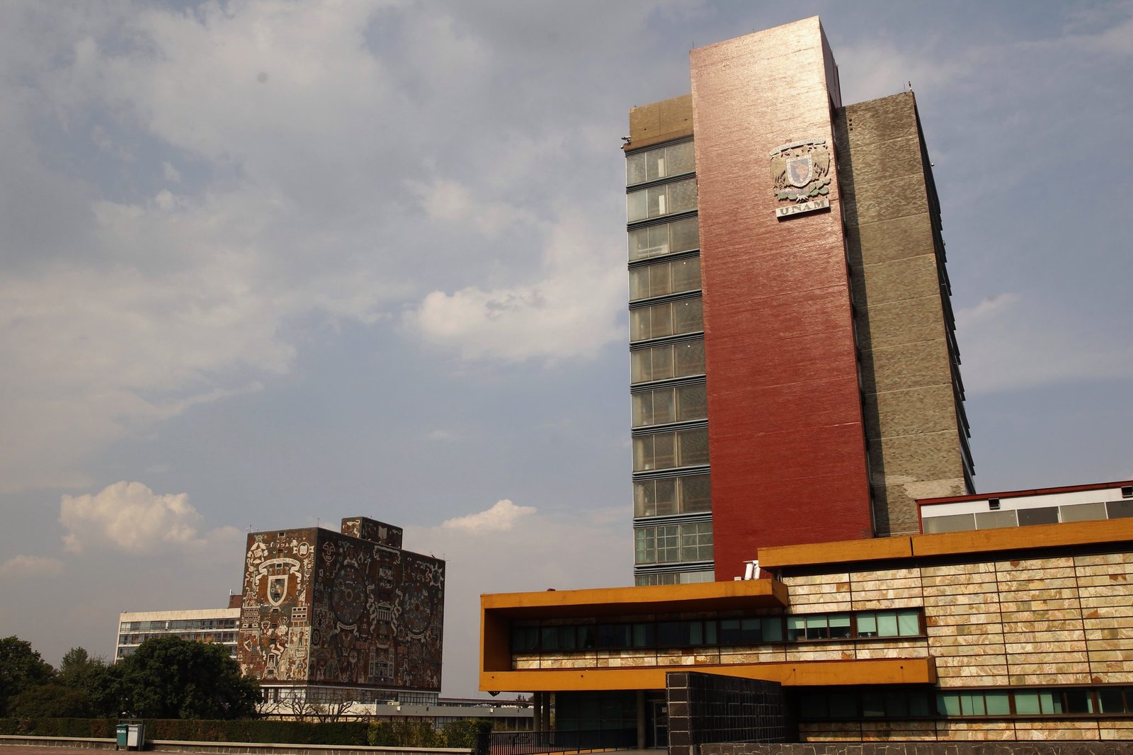 unam-2048×1365